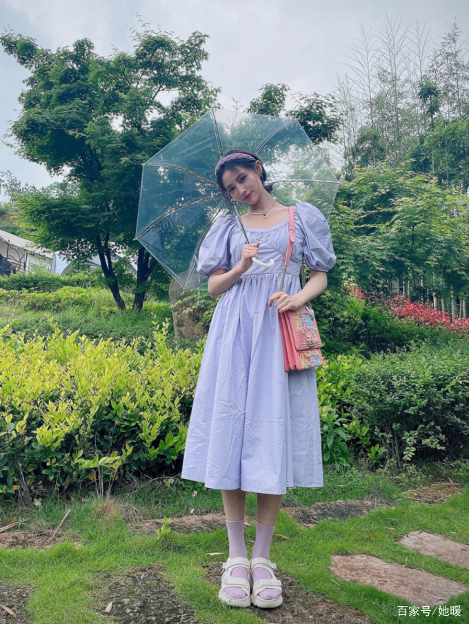 光荣鞋子套配什么鞋带_光荣套配什么双手武器_光荣套配什么鞋子