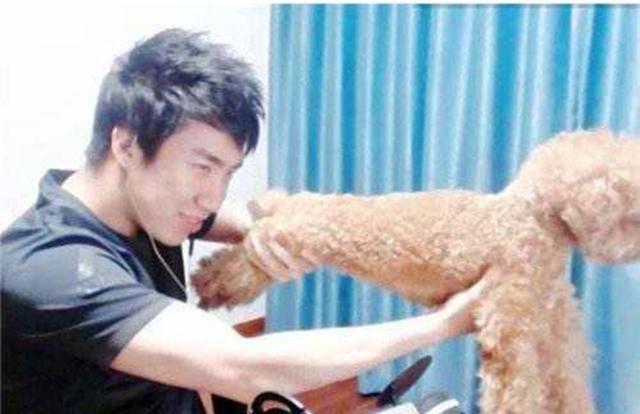 骚男直播不死流剑圣，一个羊刀后全部肉装，他只真的没有赢过！