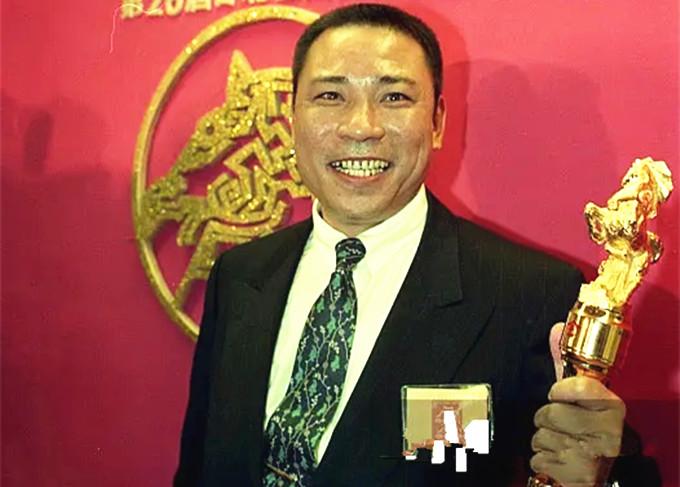 蝙蝠侠黑暗骑士搜狗免费视频_蝙蝠侠:黑暗骑士西瓜_黑暗骑士版蝙蝠侠