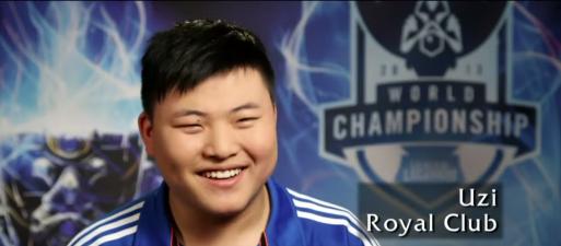  英雄联盟 ADC 选手 比较 _英雄联盟 Uzi 微笑 对比 _dota adc