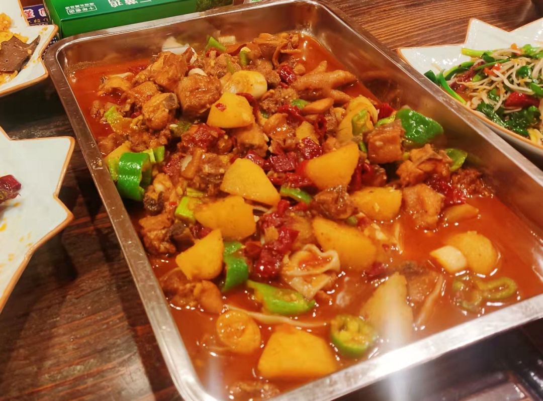 羊肉新疆做法_新疆羊肉的图片_新疆烤羊肉图片