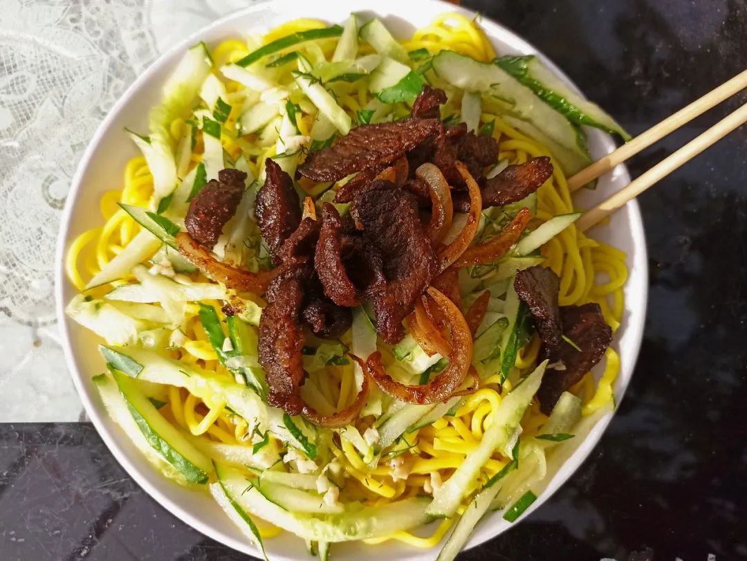 新疆羊肉的图片_新疆烤羊肉图片_羊肉新疆做法